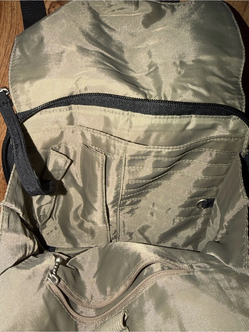 Baggallini Black Men's Messenger Crossbody Bag